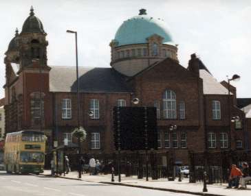 File:Darlington Street Methodist Church - geograph.org.uk - 304203.jpg