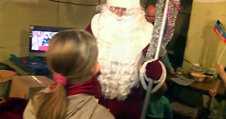 File:Ded Moroz visits children in Donetsk bomb shelter, 6 January 2015 (5).jpg