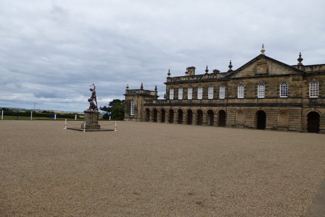 File:East wing (geograph 3594430).jpg