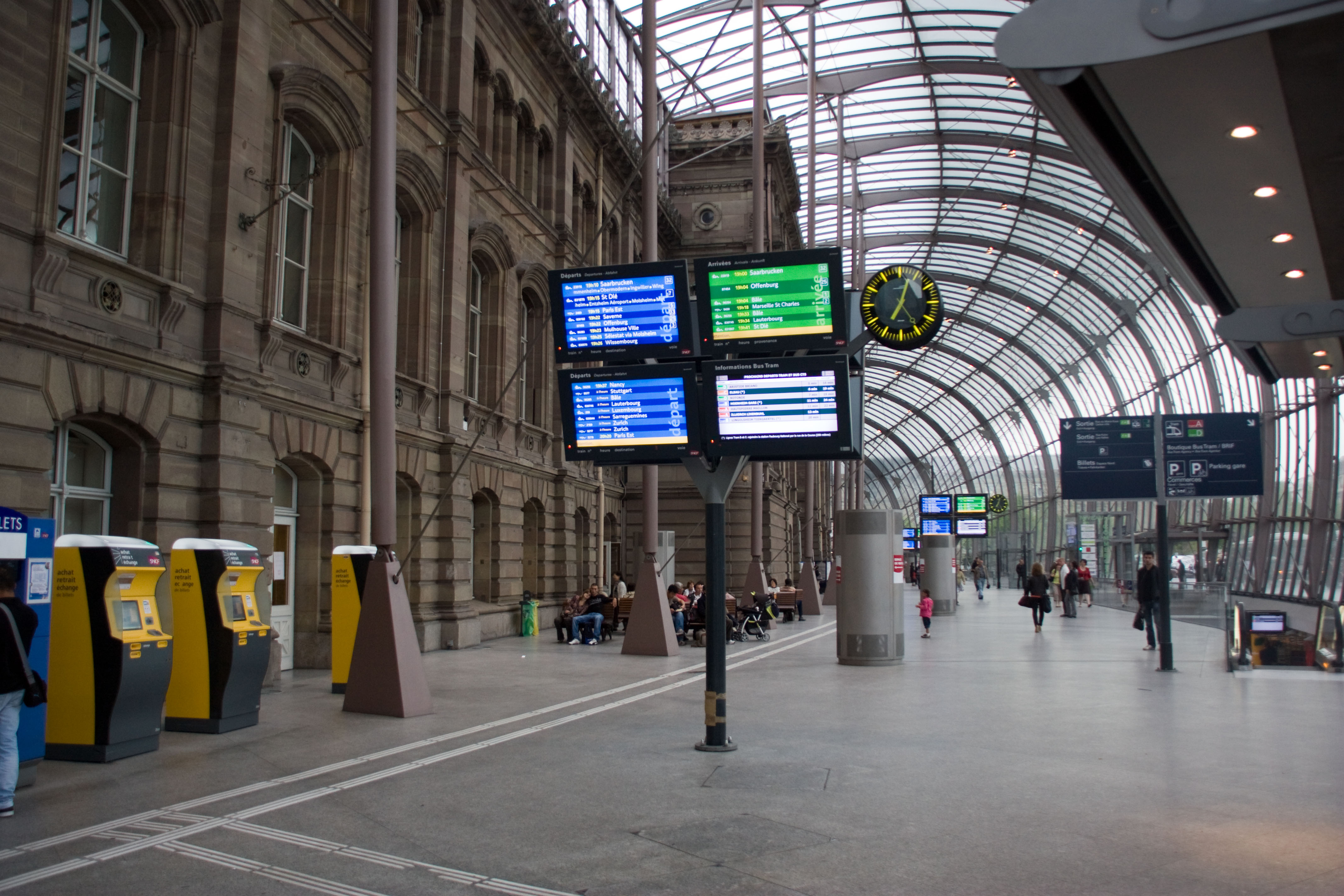 RÃ©sultat de recherche d'images pour "photos gare de strasbourg"