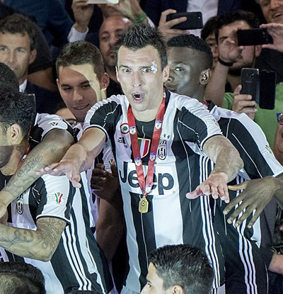 File:Juventus Coppa Italia 2017 - Mario Mandžukić.jpg