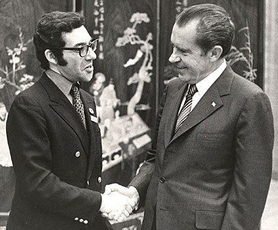 File:Les Crystal meets Richard Nixon in China.jpg