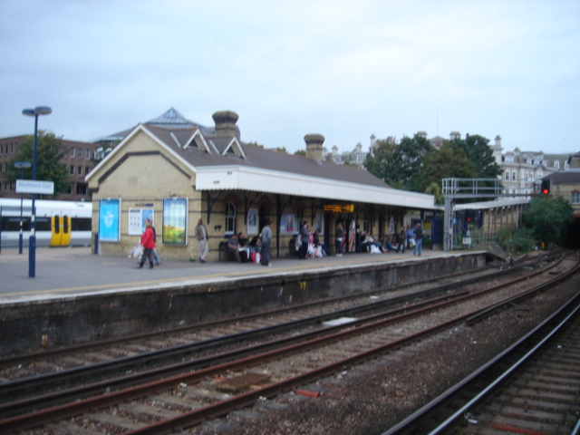 File:Maidstone East Station 03.JPG