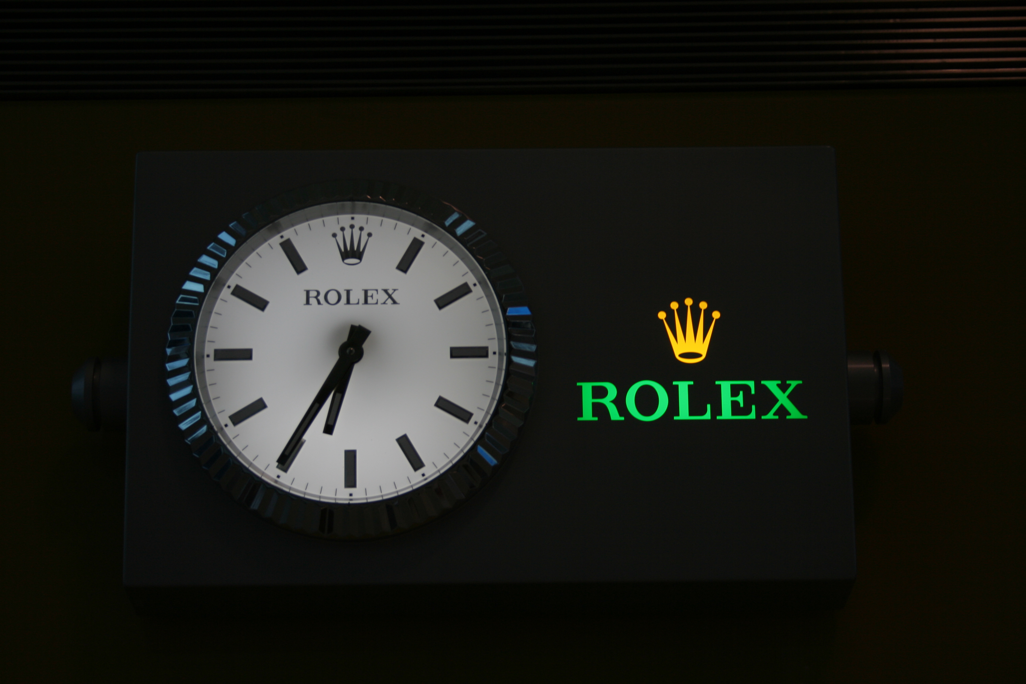 Rolex в аэропорту Дубай