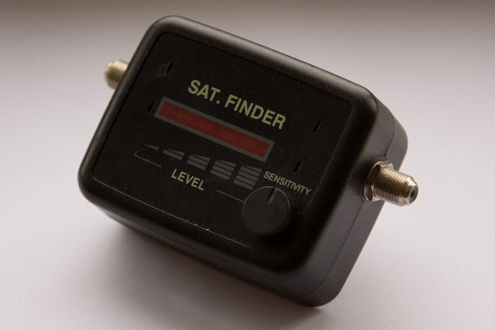 File:SatFinder.jpg - Wikipedia