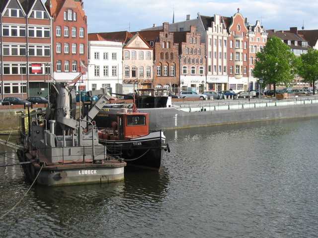 Die Lübecker Maschinenbau Gesellschaft (LMG)  Schlepper_Titan