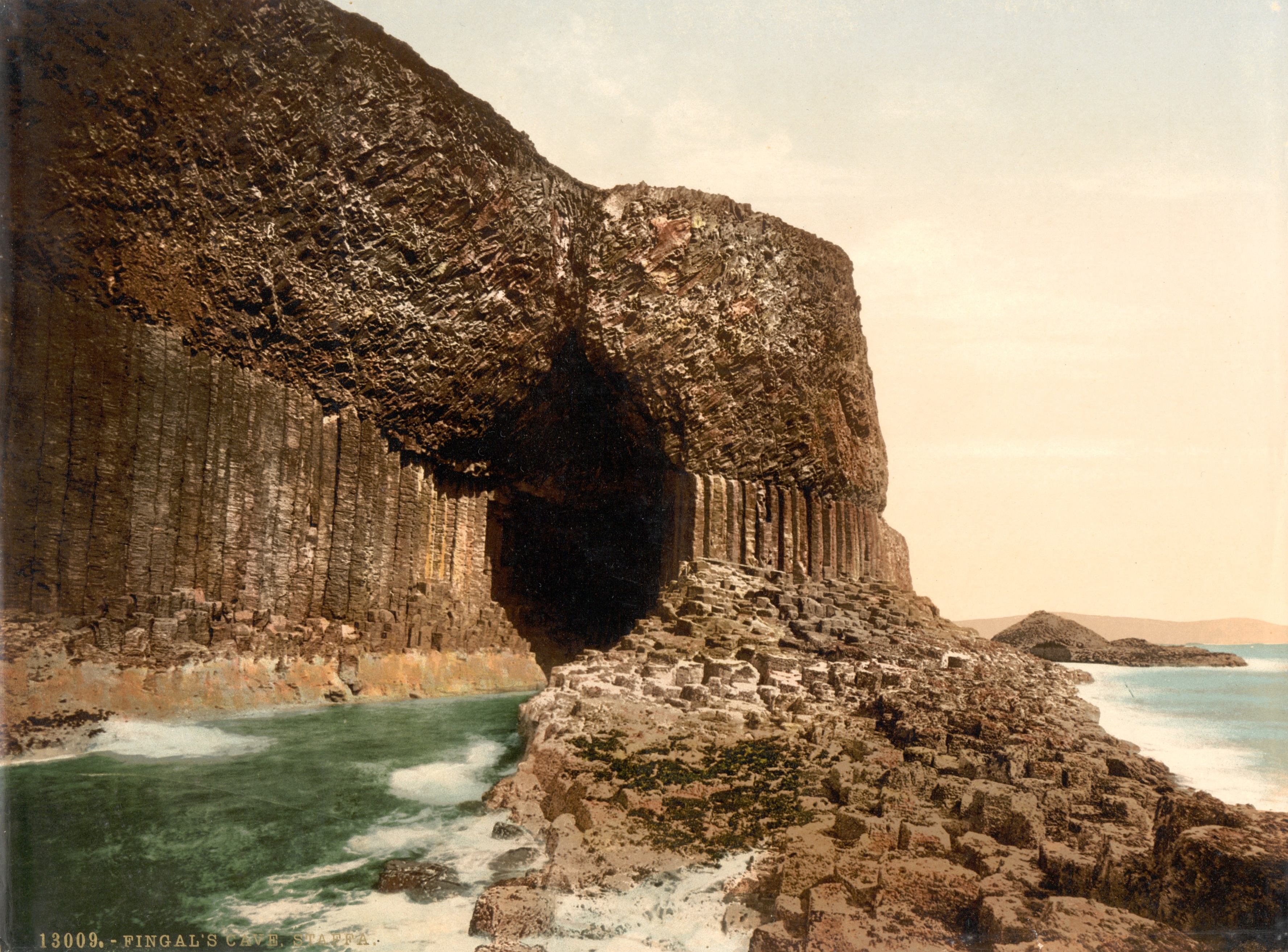 Фингалова пещера Великобритания