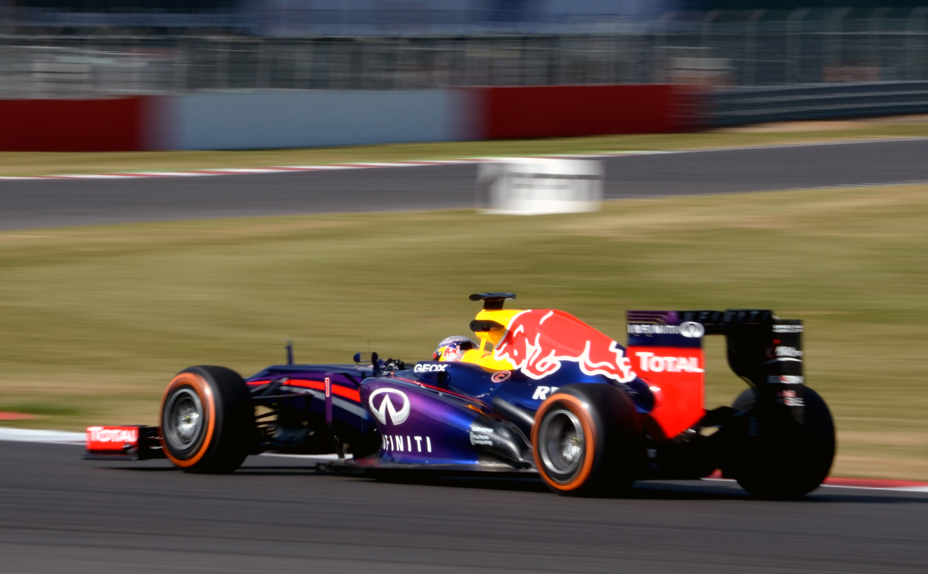 Vettel Racing 2013 Silverstone Test 011.jpg - Wikimedia Commons