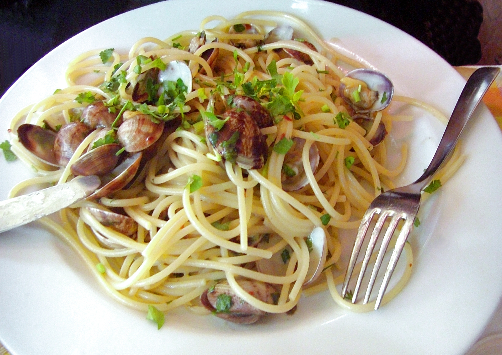 File:Spaghetti alle vongole.jpg - Wikimedia Commons