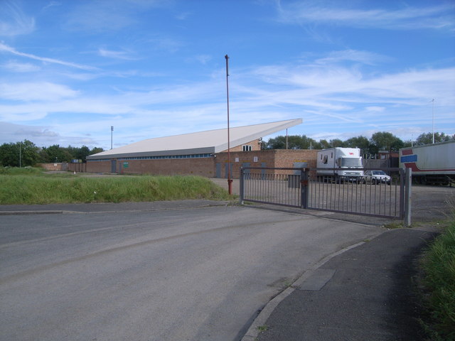 File:Stadium in Queen's Way - geograph.org.uk - 562962.jpg