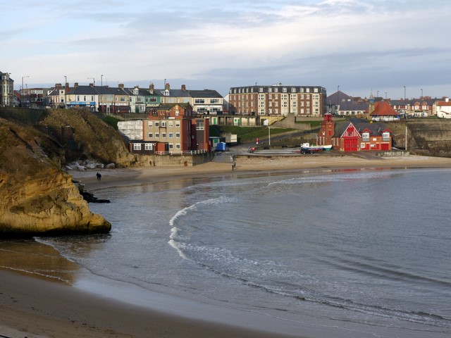 File:View north across Cullercoats Bay - geograph.org.uk - 1633723.jpg