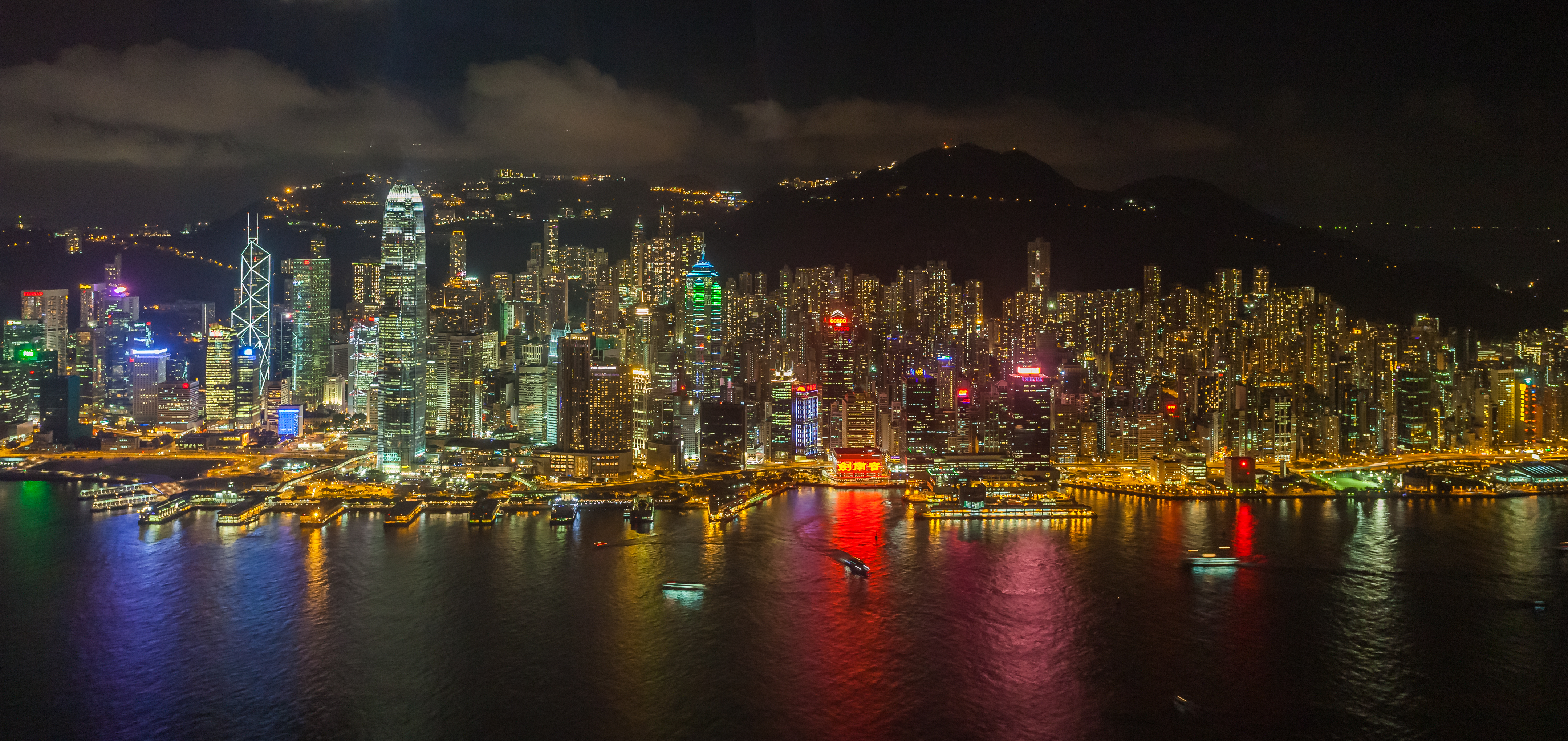 Vista del Puerto de Victoria desde Sky100, Hong Kong, 2013-08-09, DD 13.JPG