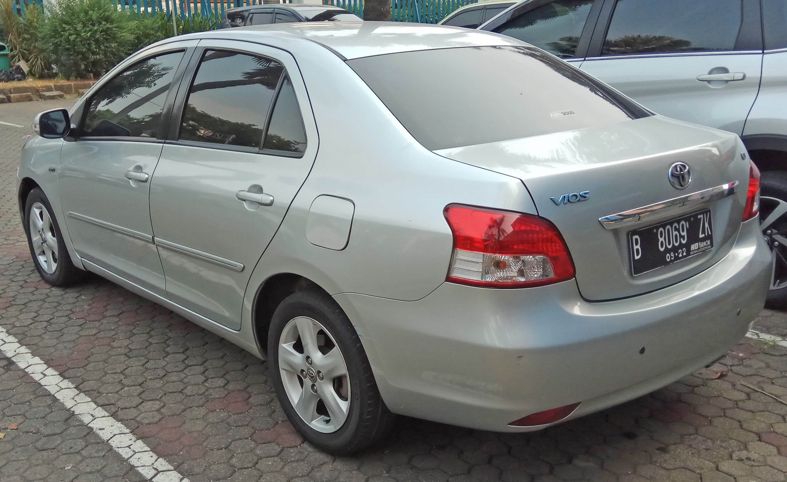 File:2007 Toyota Vios 1.5 G (rear), Sawah Besar, Central ...