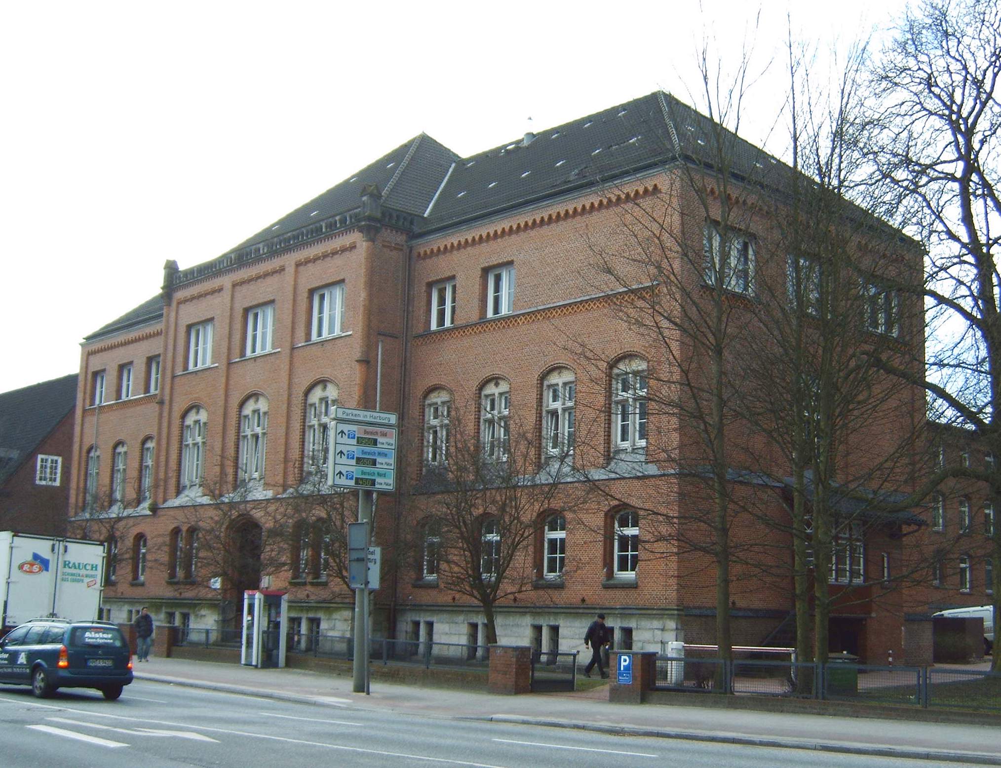 Gebäude des Amtsgerichts Hamburg-Harburg (Deutschland)aufgenommen am 6.4.2006Urheber: Olaf Meister