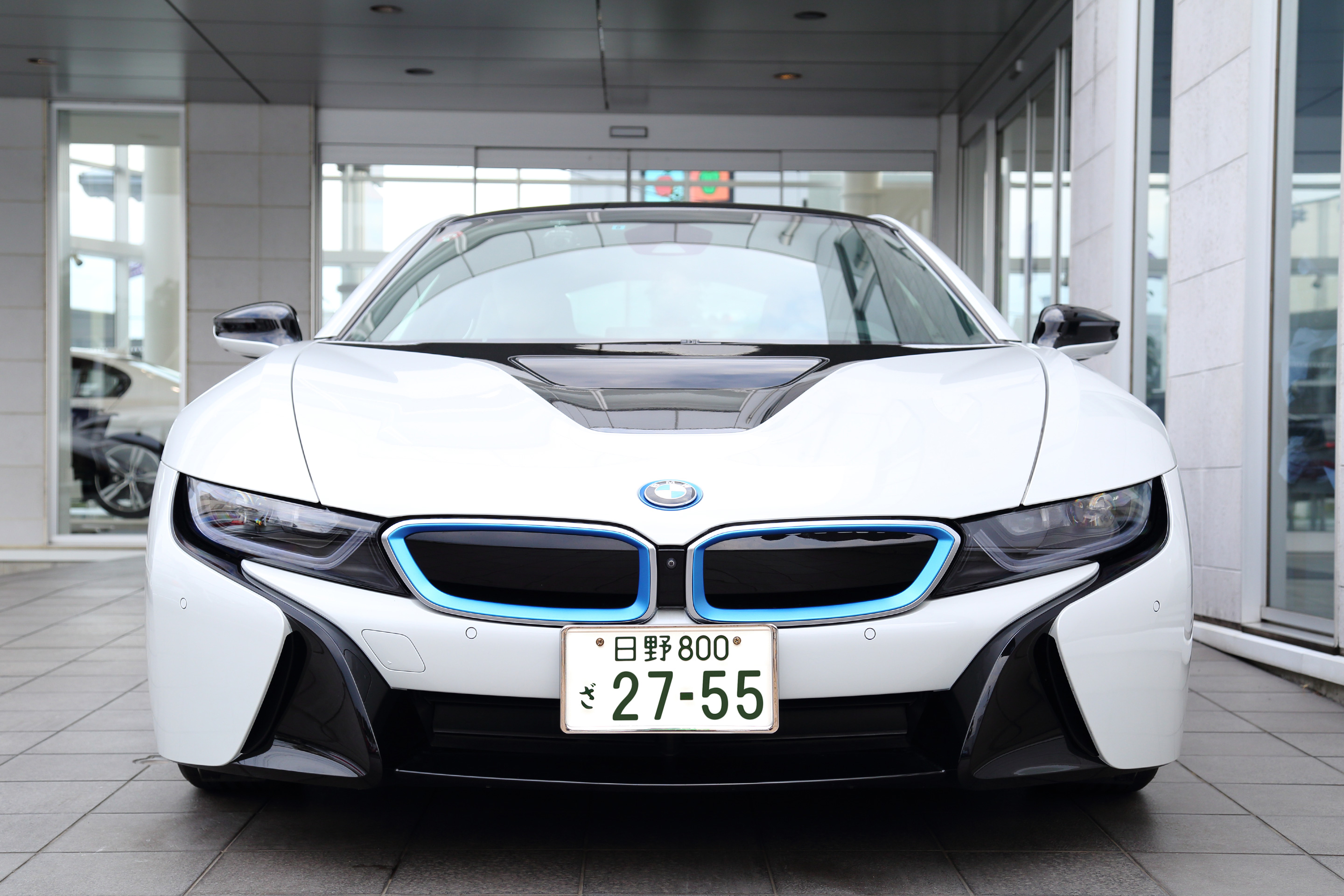 File:BMW i8 Japanese Edition by Front.jpg - Wikimedia Commons