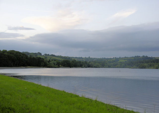 File:Blagdon Lake - geograph.org.uk - 1388302.jpg