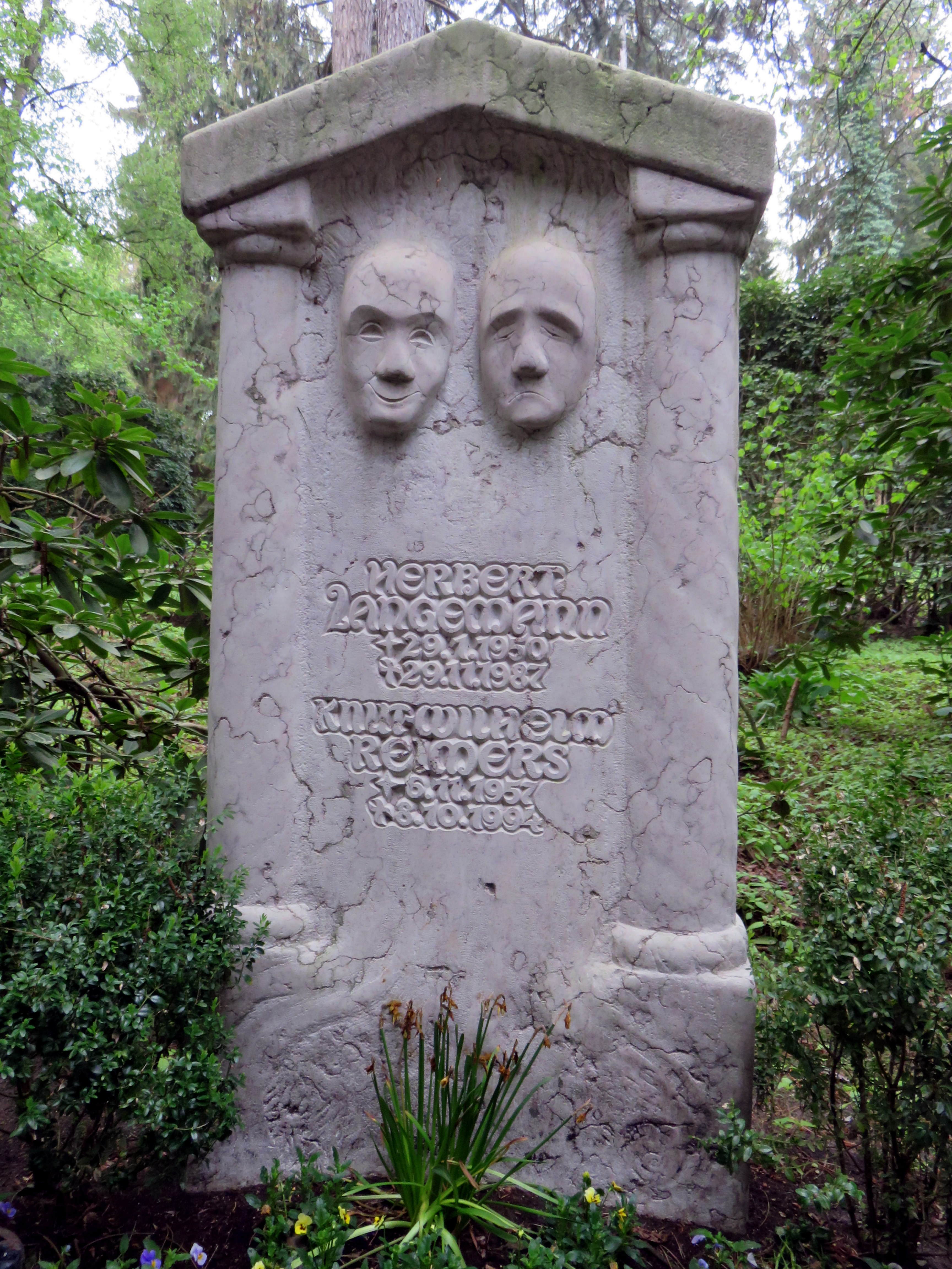 Grabstein für Herbert Langemann auf dem [[Friedhof Ohlsdorf