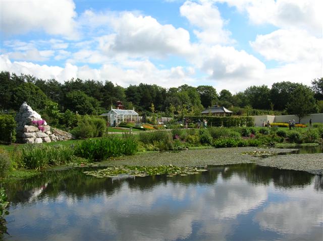 File:Harlow Carr - Gardens through time - geograph.org.uk - 224463.jpg