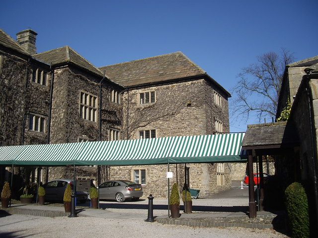 File:Headlam Hall Hotel - geograph.org.uk - 1744529.jpg