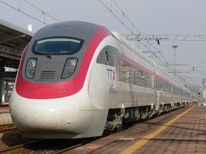 File:Korean Tilting Train Hanbit200 (TTX, Tilting Train eXpress).jpg