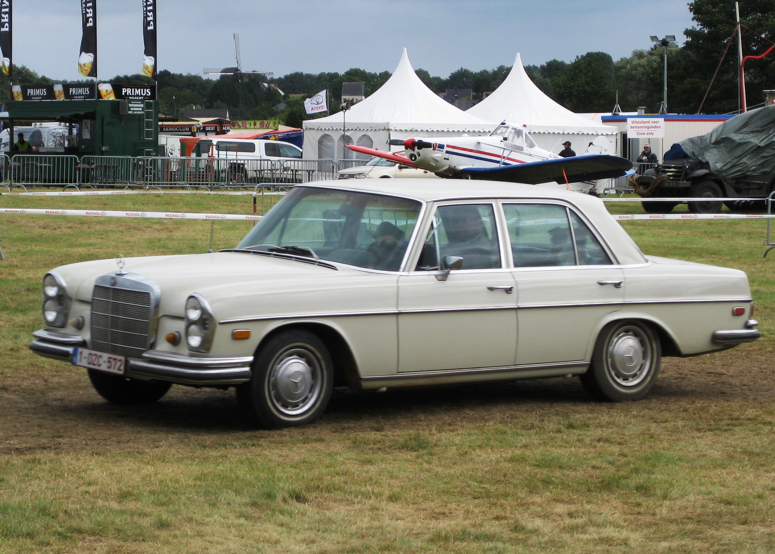 250Se mercedes w108 #4