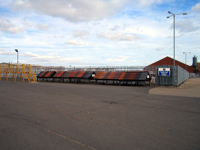 File:Mini-rooves - geograph.org.uk - 60543.jpg