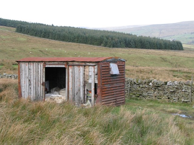 File:Old railway goods van - geograph.org.uk - 612105.jpg