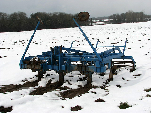 File:Parked in the snow - geograph.org.uk - 735662.jpg