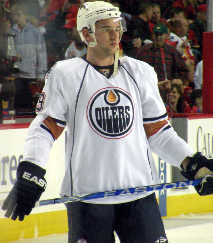 O'Sullivan with the [[Edmonton Oilers]] in 2009