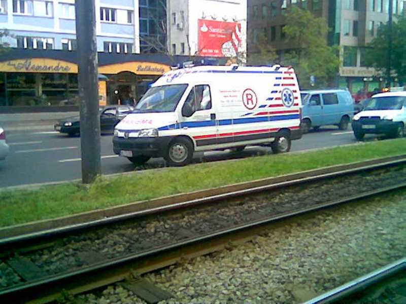 File:Peugeot Boxer karetka.jpg