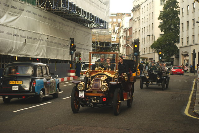 File:Renault 1904 Type V (b) VIP Ride at Regent Street Motor Show 2009.jpg