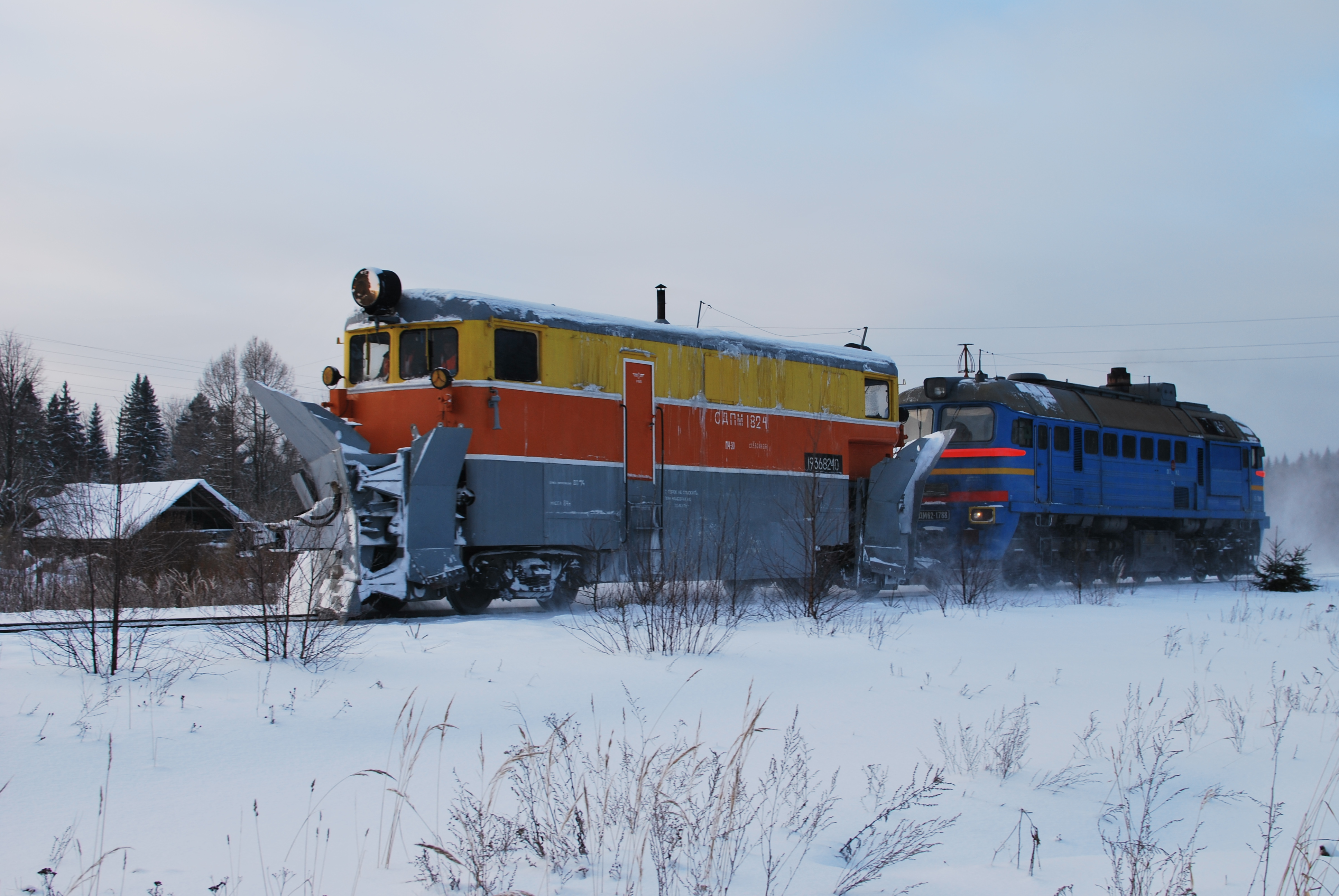 Файл:SDPM snowplow near Hotsy railway halt.JPG — Википедия