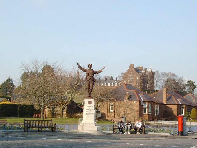 File:World War I Memorial Statue - geograph.org.uk - 376742.jpg