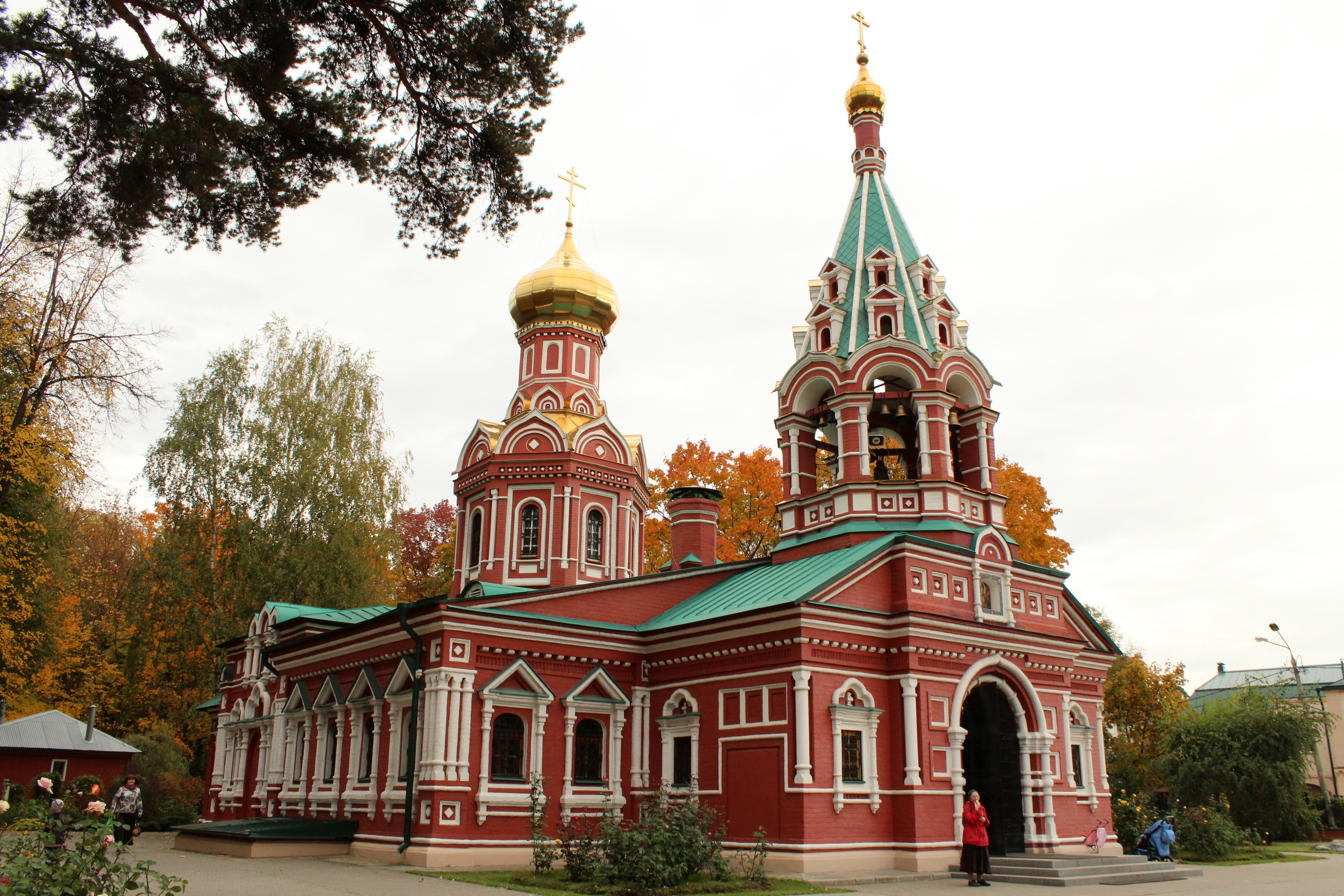 Знаменский храм красногорск. Знаменский храм Отрадное Красногорский район. Знаменская Церковь доклад Красногорске. Знаменская Церковь, красный кит Красногорск панорамное фото. Знаменский храм Красногорске описание история для детей.