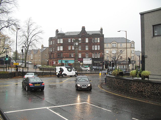 File:A wet afternoon in Stirling - geograph.org.uk - 1025098.jpg