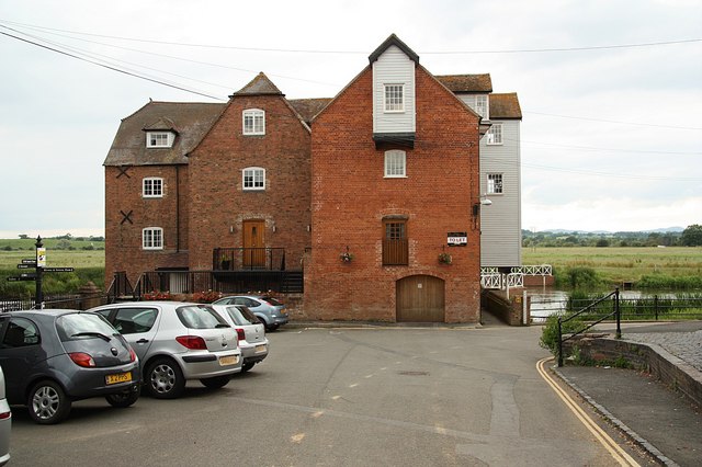 File:Abbey Mill - geograph.org.uk - 1358093.jpg