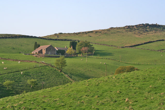 File:Axe Edge Green Farm, near Flash - geograph.org.uk - 168069.jpg