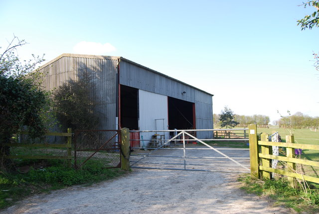 File:Barn, Green Lane - geograph.org.uk - 1823531.jpg