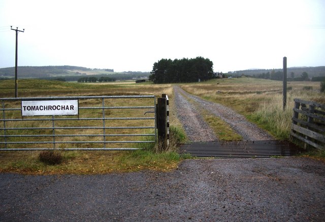 File:Cattle Grid on track to Tomachrochar - geograph.org.uk - 1547731.jpg