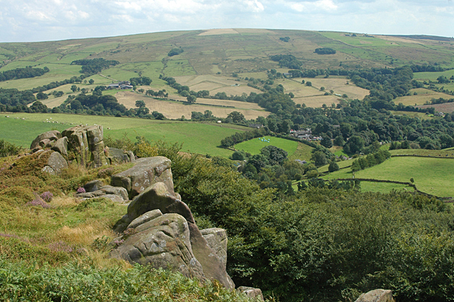 Close to the edge - geograph.org.uk - 1441871