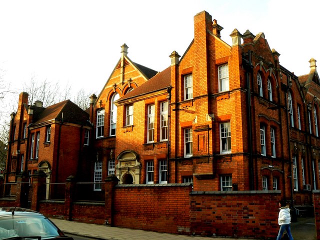 File:Former Clarence Street School, Swindon (2) - geograph.org.uk - 331458.jpg