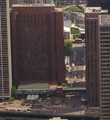 File:Hyatt Regency Chicago (2532564863).jpg