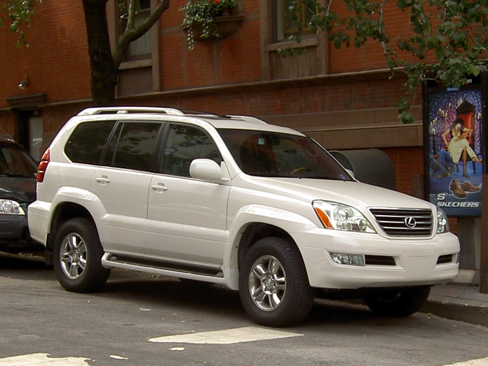 Lexus_GX470_white