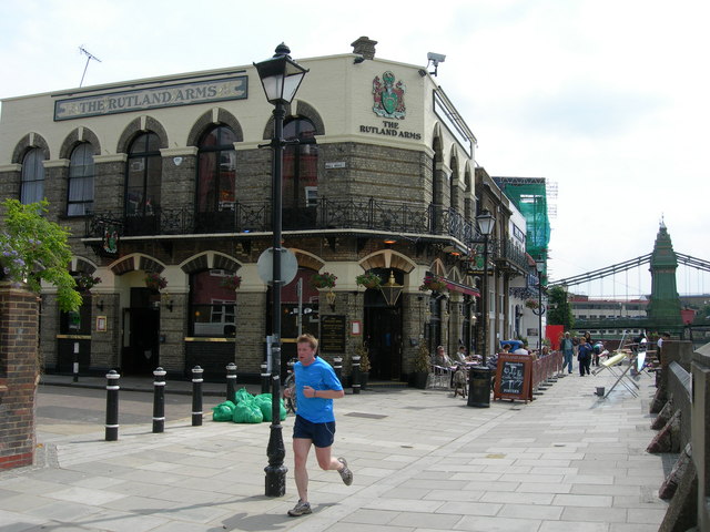 File:Lower Mall, W6 - geograph.org.uk - 841307.jpg