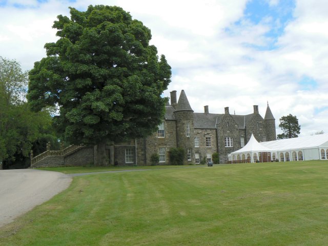Picture of Meldrum House Hotel courtesy of Wikimedia Commons contributors - click for full credit