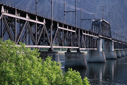 File:Milwaukee Road Bridge, Beverly WA.jpg