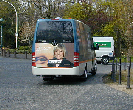 File:MonaLisa-Bus in Bonn-0204.jpg