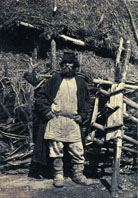 Фото Каррик, Вильям Андреевич: Мордвинский крестьянин в традиционной одежде, Симбирская губ., 1870 г.