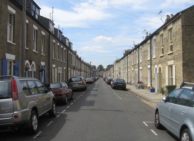 File:Norwich Street - geograph.org.uk - 974295.jpg