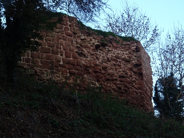 File:Part of Heighley Castle.jpg